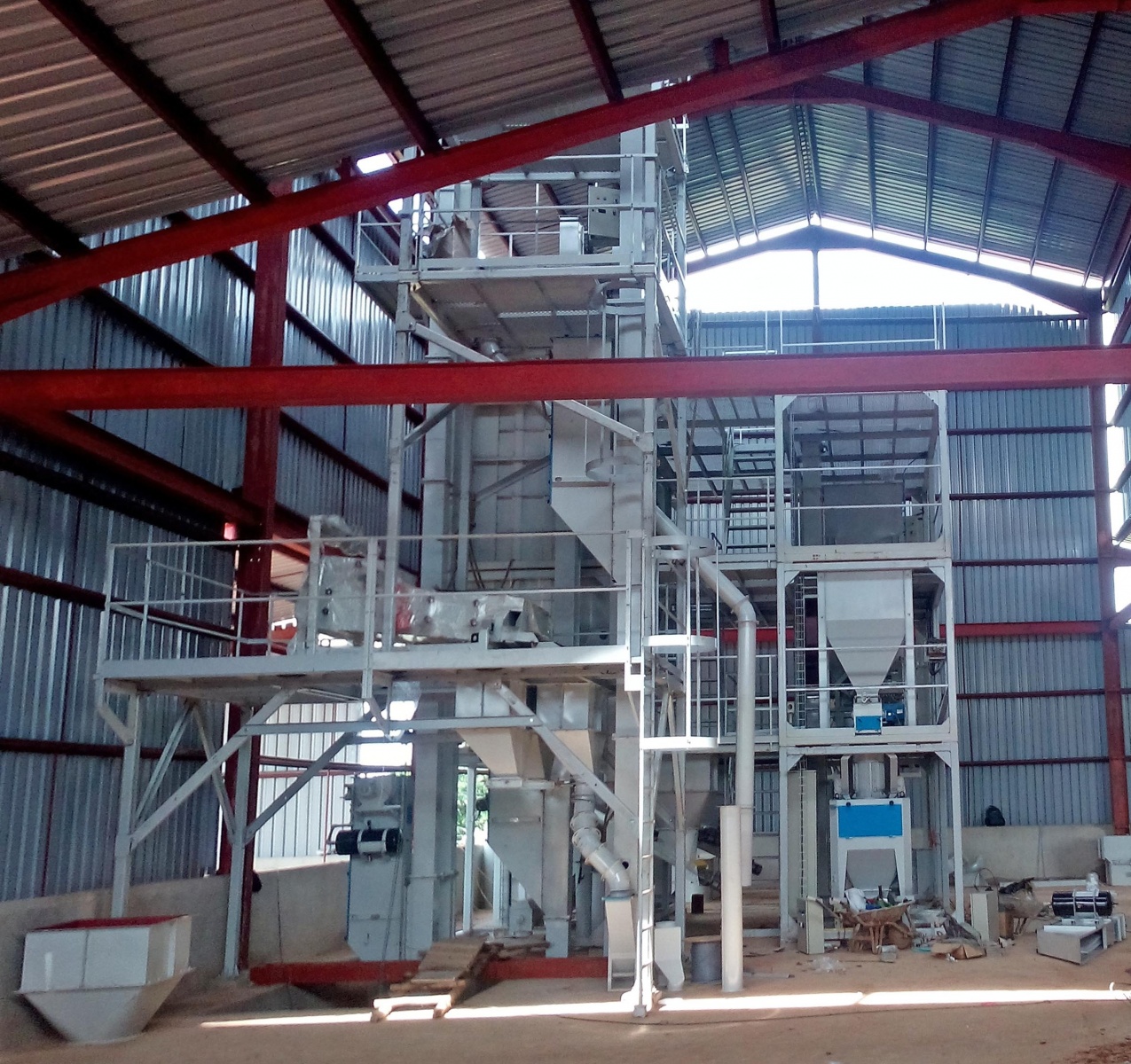 ЛПК-3м вид со стороны модуля приема сырья.jpg